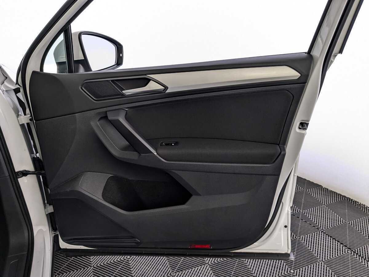 Volkswagen Tiguan, 2017 Фото №21
