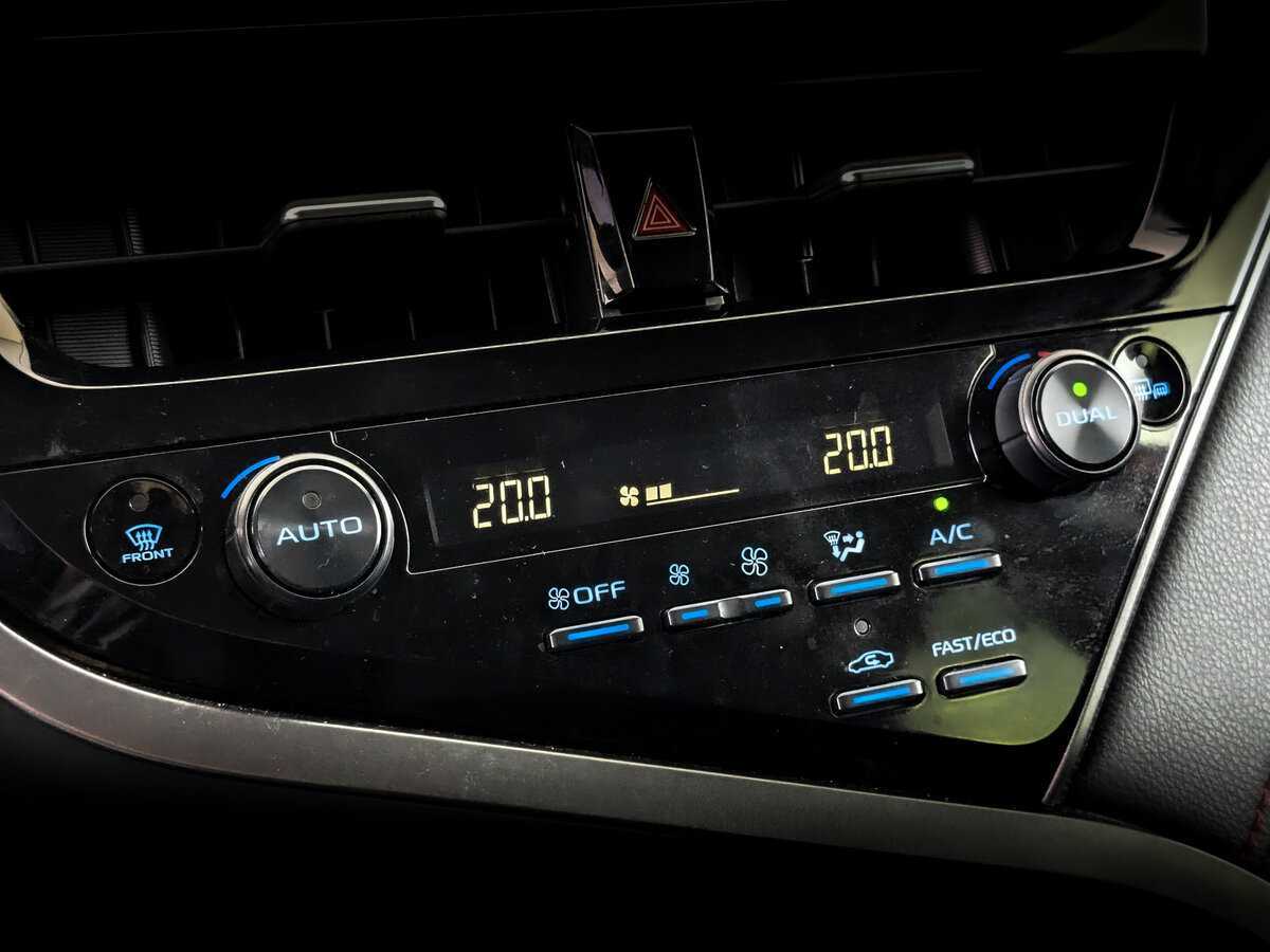 Toyota Camry, 2021 Фото №21