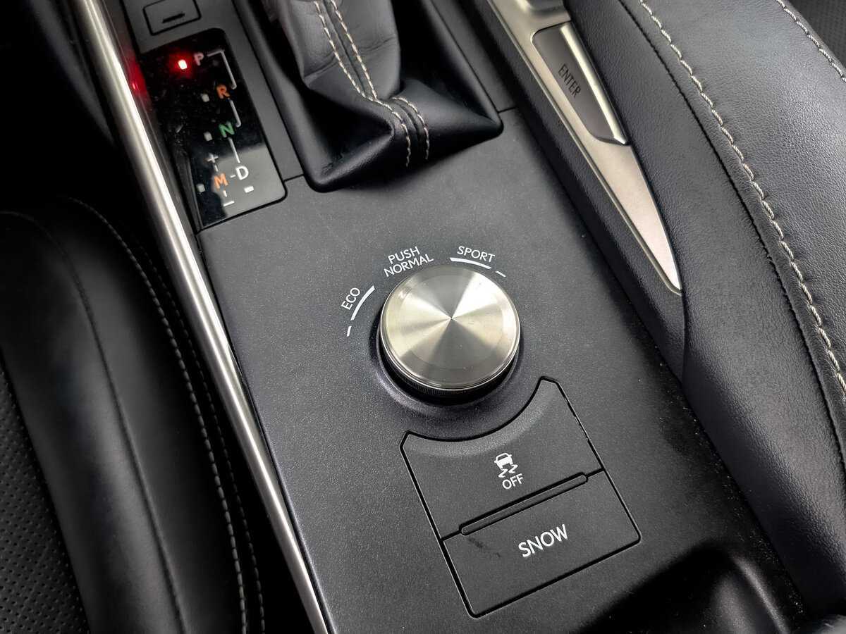Lexus IS 300, 2018 Фото №23