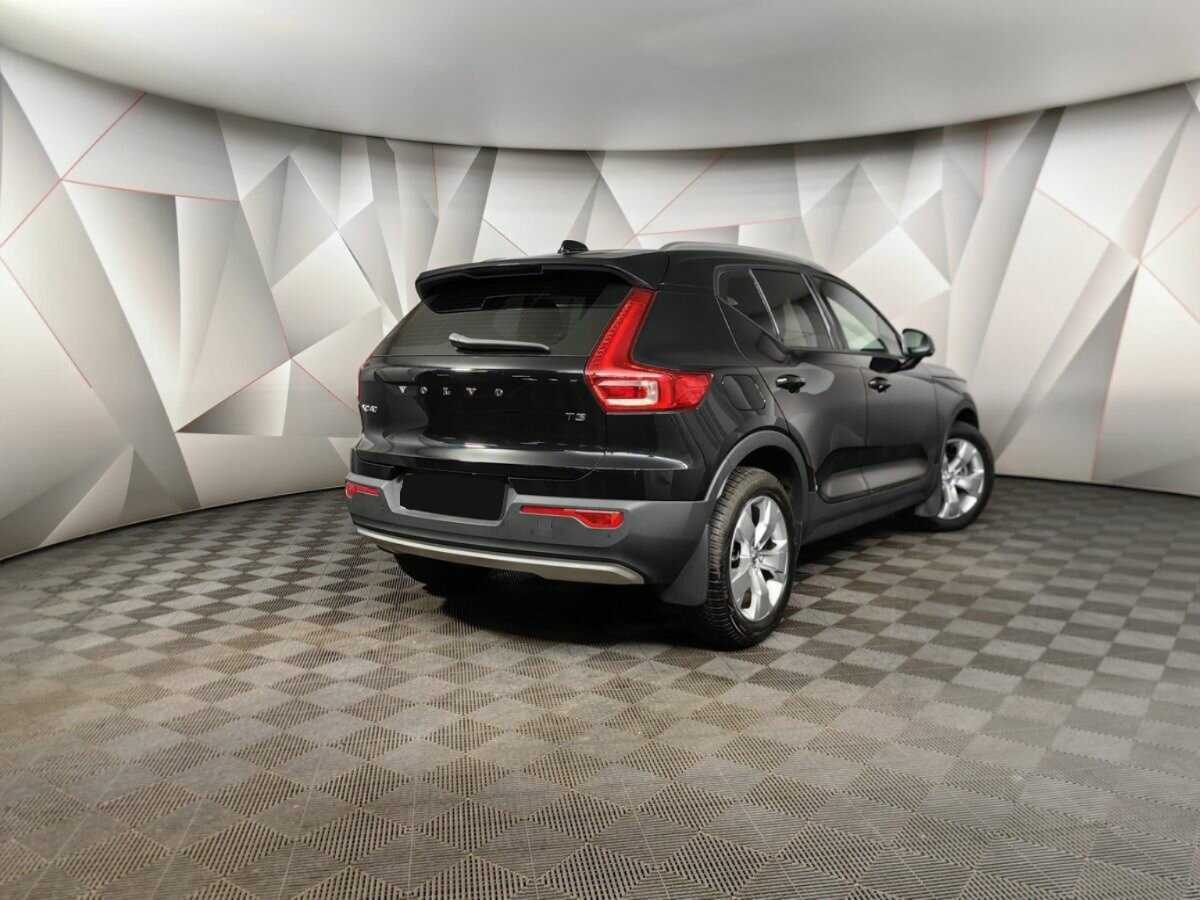 Volvo XC40, 2021 - 13 965 км. | Фото №2