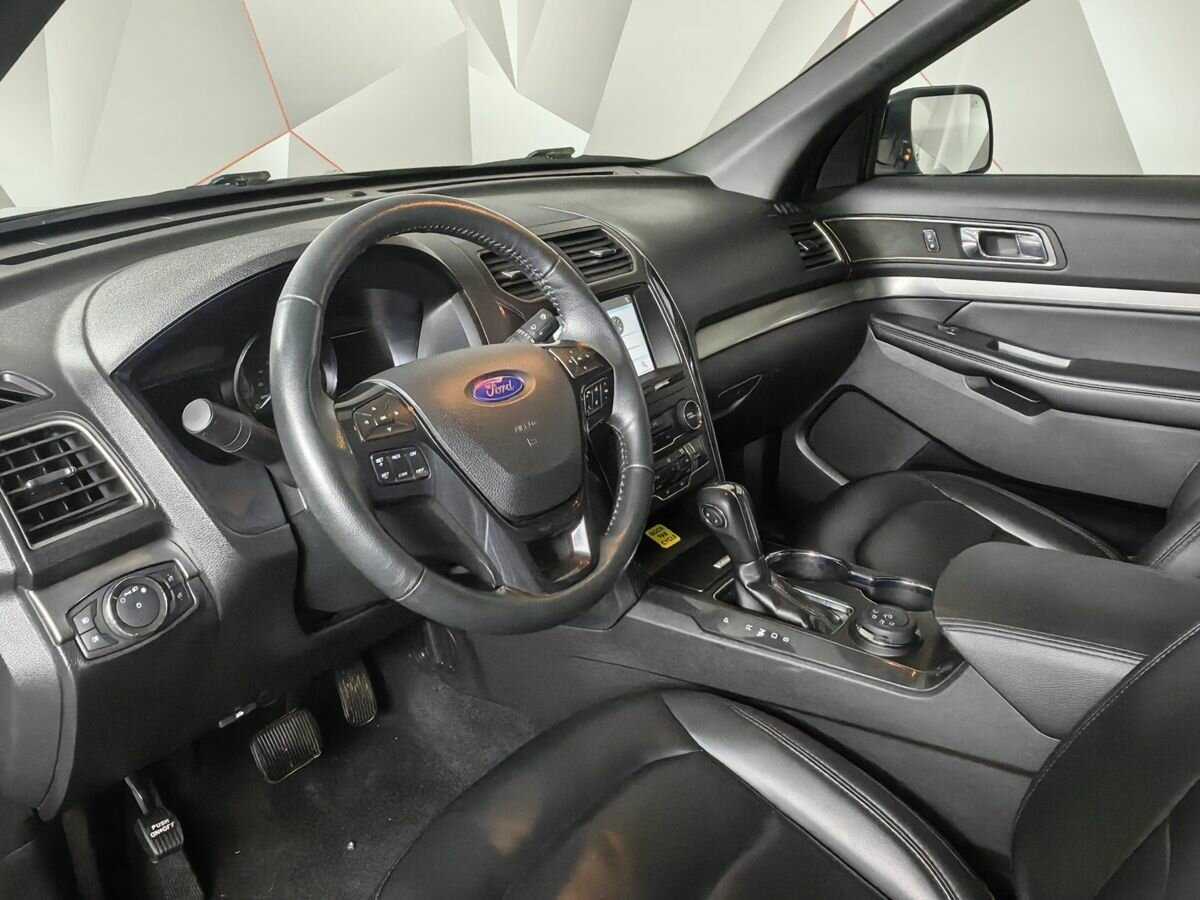 Ford Explorer, 2019 Фото №14