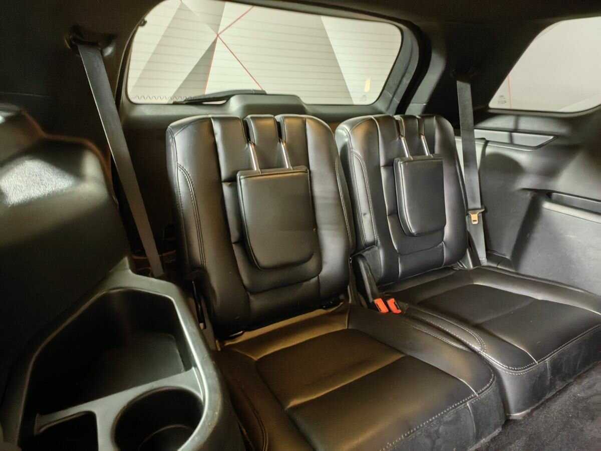 Ford Explorer, 2019 Фото №18