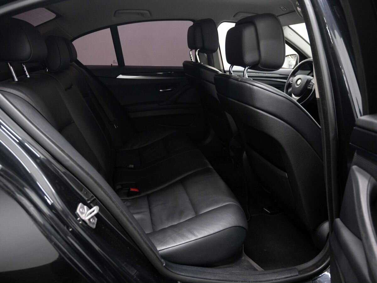 BMW 5 серии 528i xDrive, 2012 Фото №10