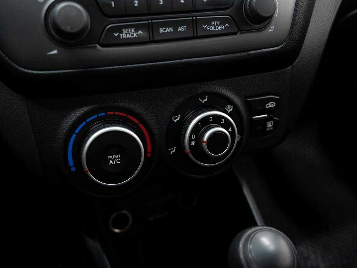 Kia Rio 4-speed, 2014 Фото №19