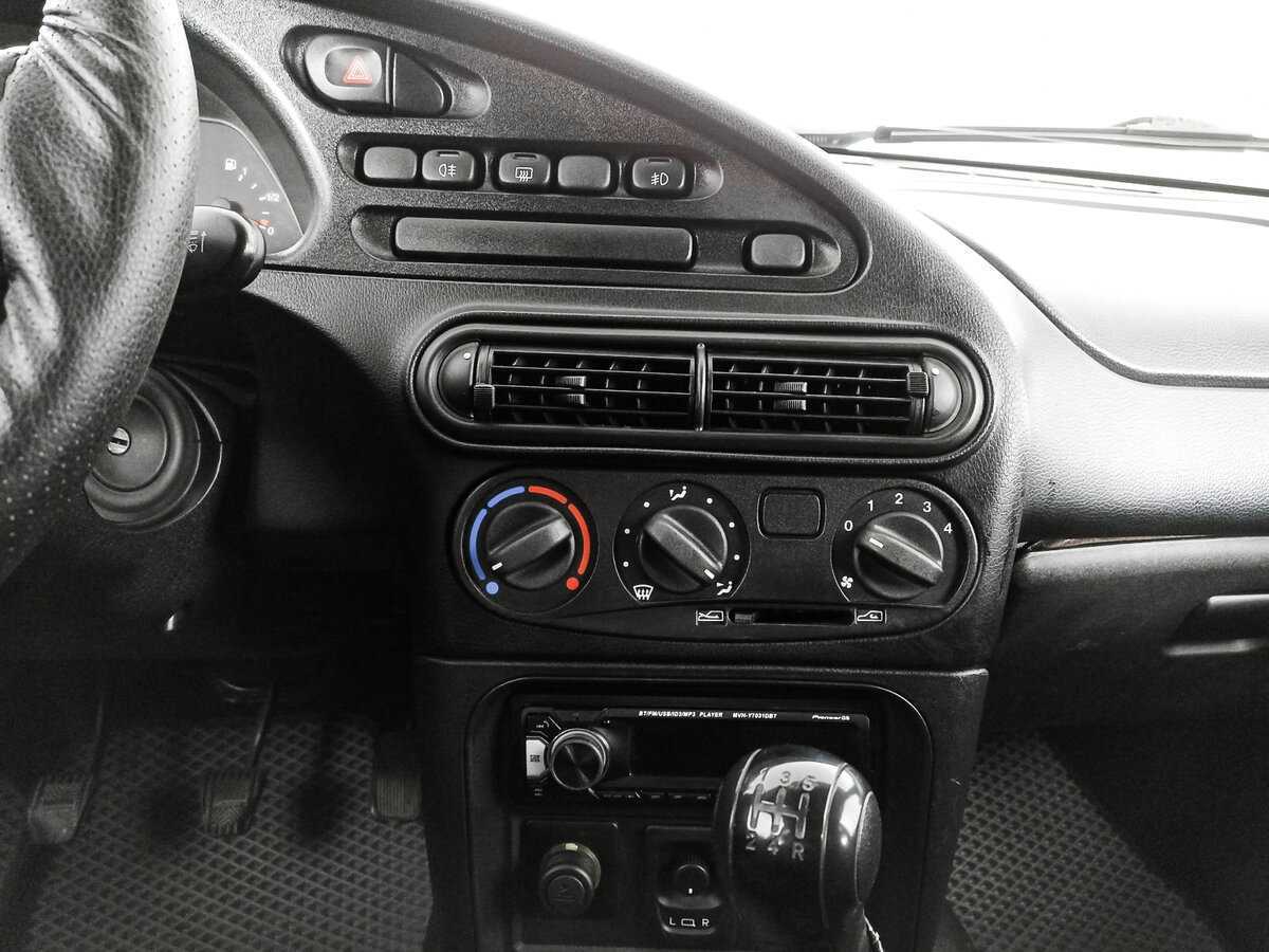 Chevrolet Niva, 2013 Фото №13