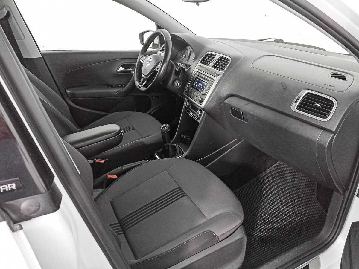 Volkswagen Polo, 2017 Фото №9