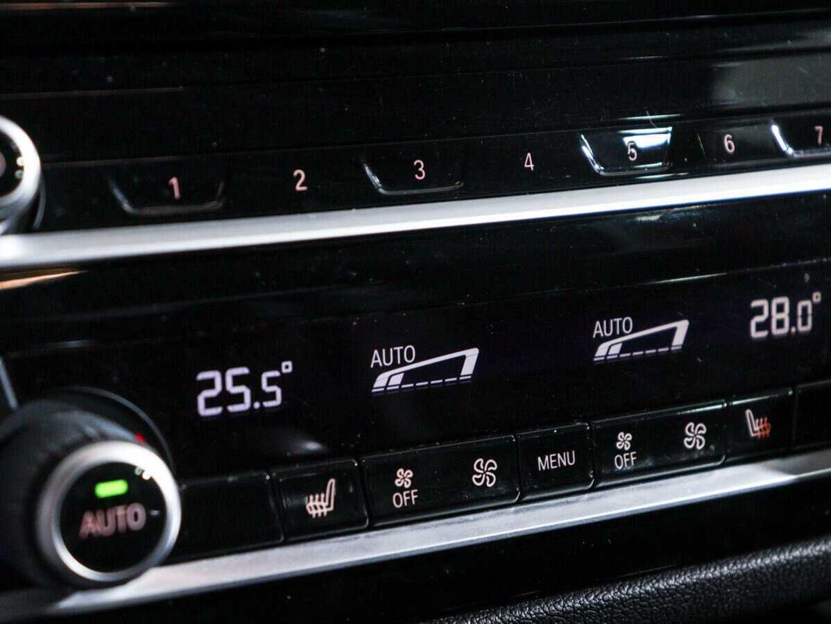 BMW 5 серии 520d, 2019 Фото №18