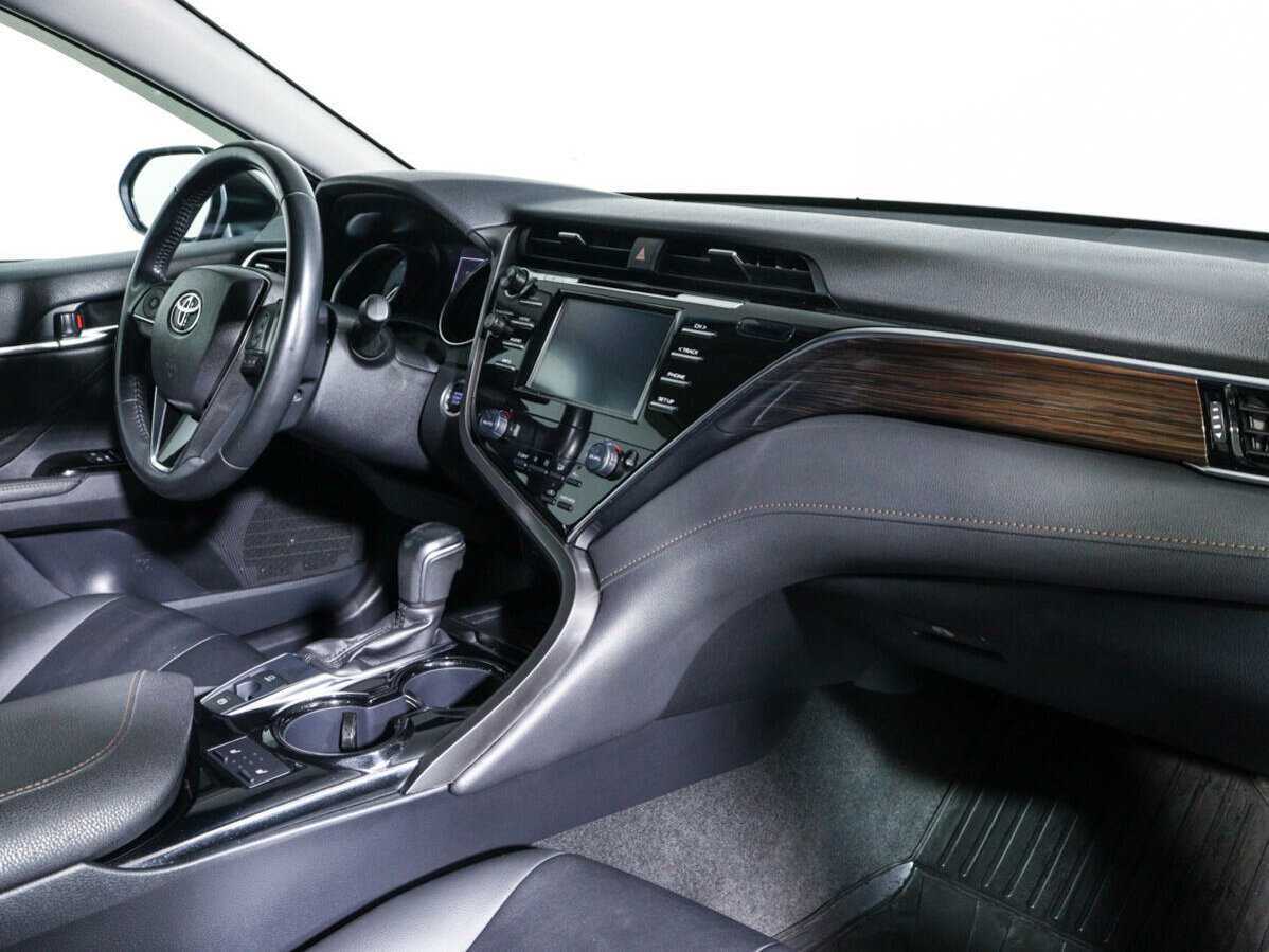 Toyota Camry, 2020 Фото №9