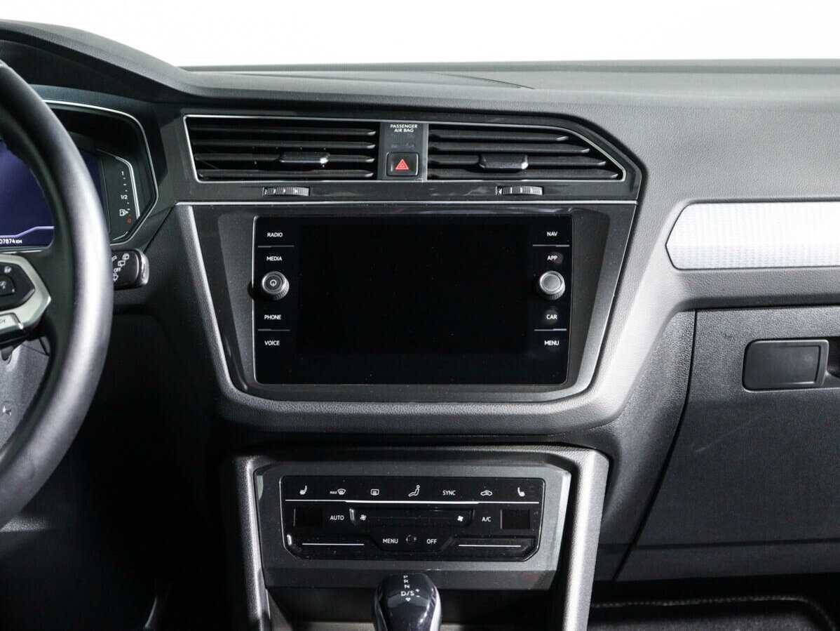 Volkswagen Tiguan, 2021 Фото №11