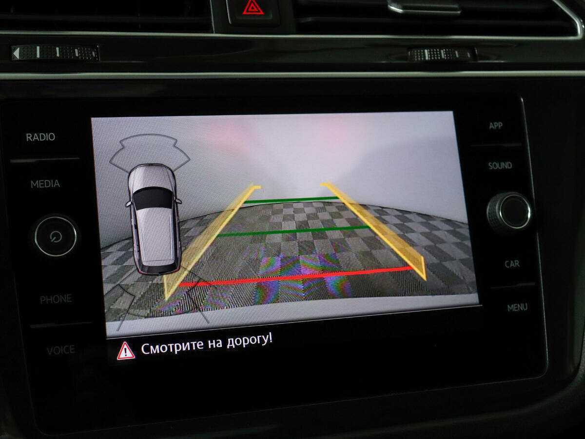 Volkswagen Tiguan, 2018 Фото №15