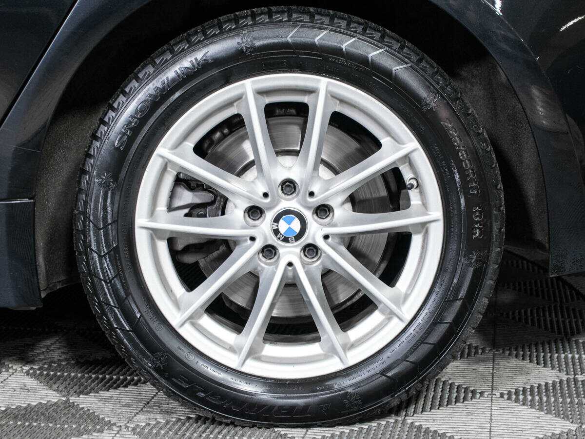 BMW 5 серии 520d xDrive, 2019 Фото №19