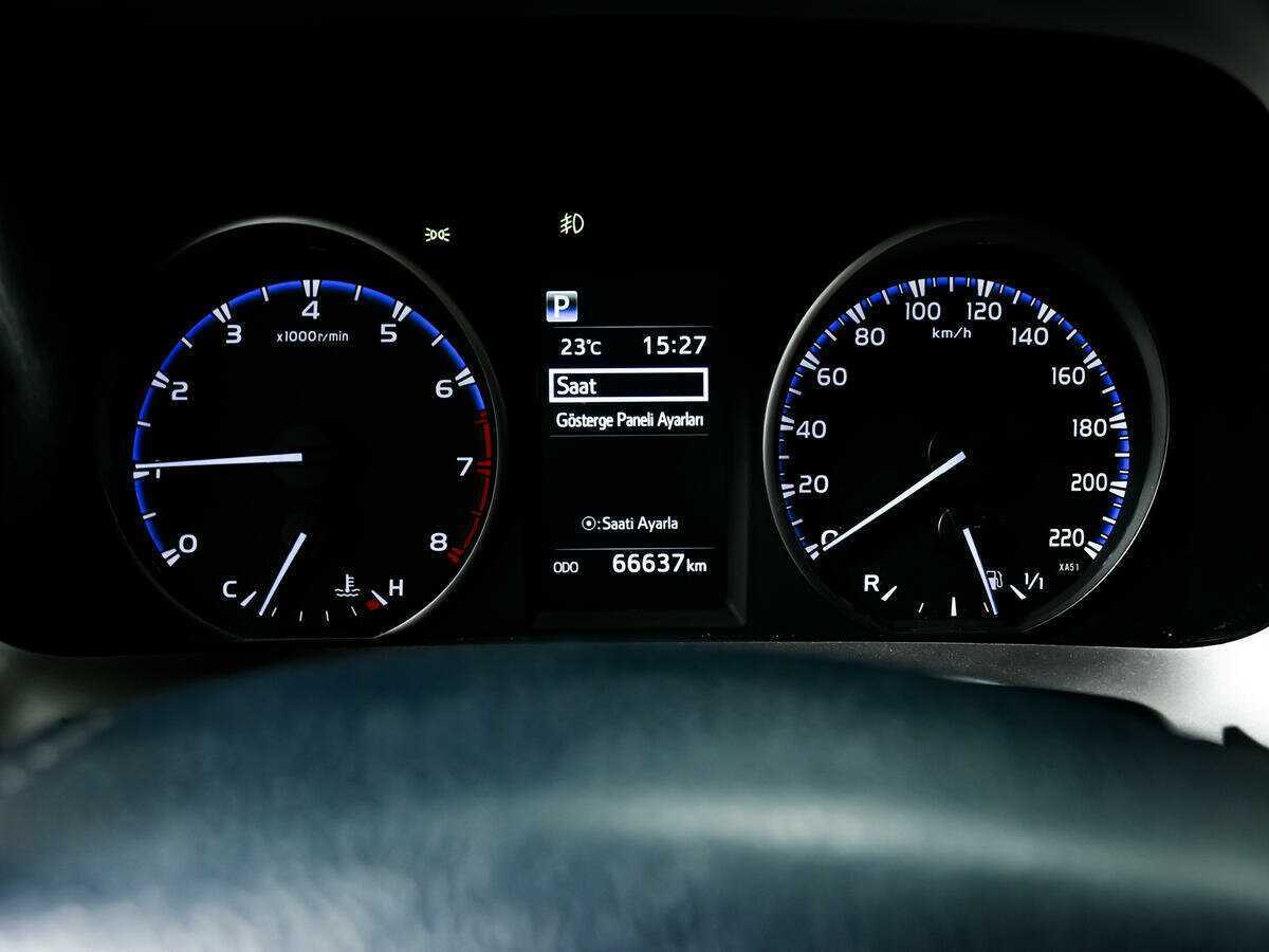 Toyota RAV4, 2018 Фото №10