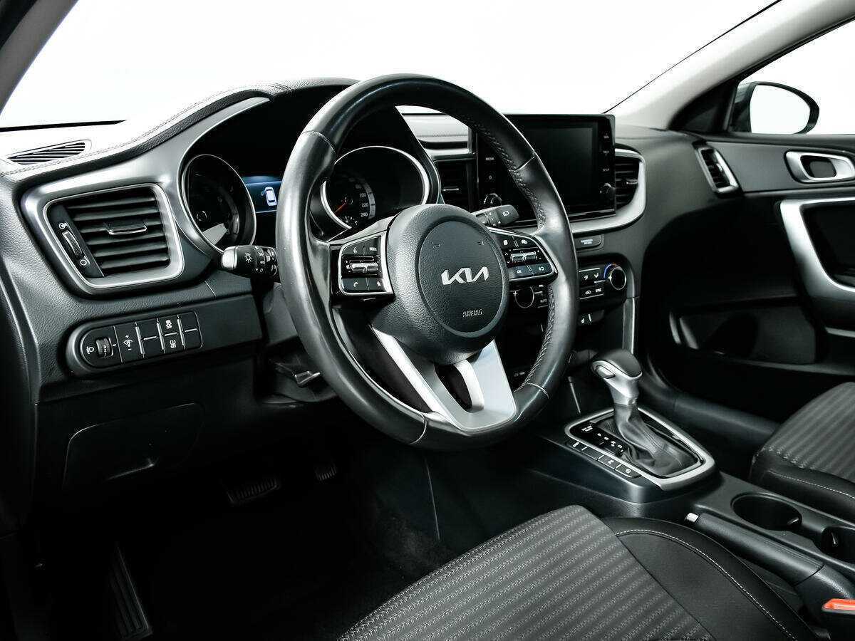 Kia Ceed, 2022 Фото №13