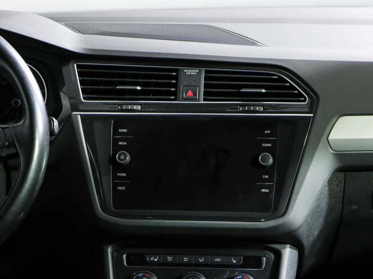Volkswagen Tiguan, 2020 Фото №11