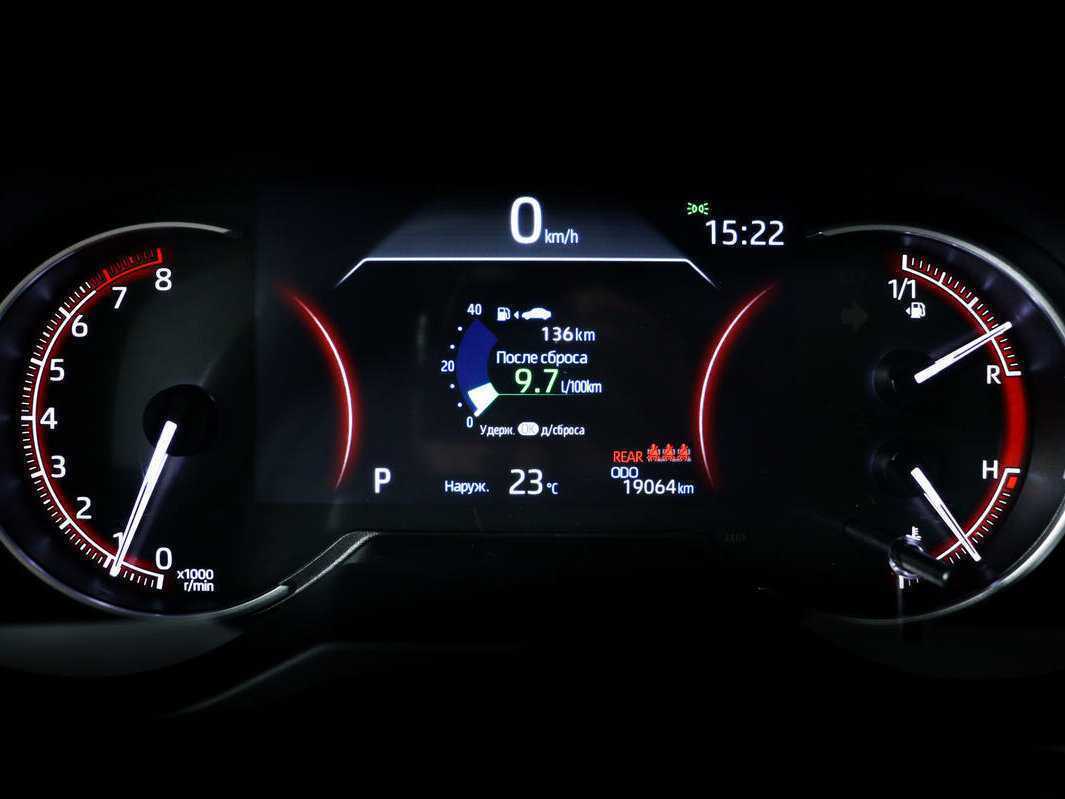 Toyota RAV4, 2021 Фото №10