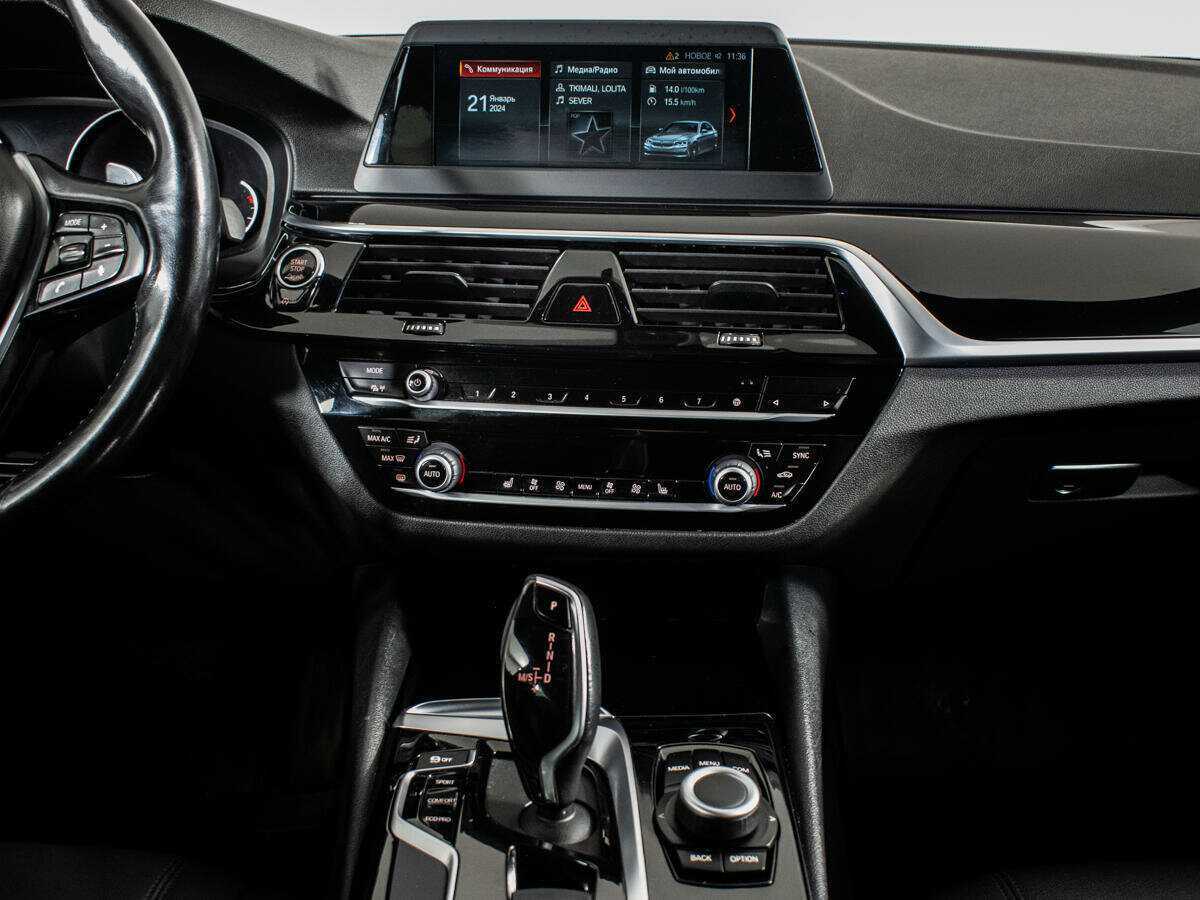 BMW 5 серии 520i, 2018 Фото №8