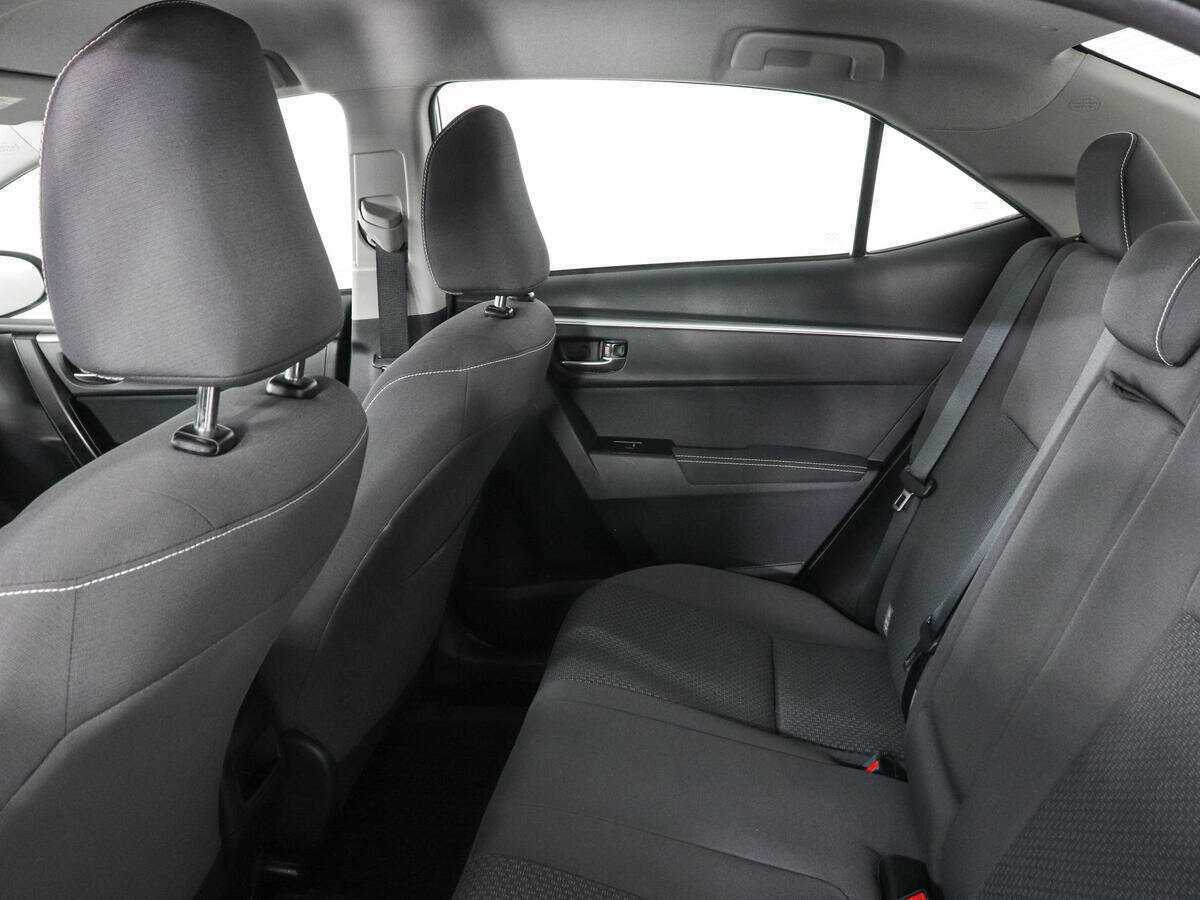 Toyota Corolla, 2017 Фото №12