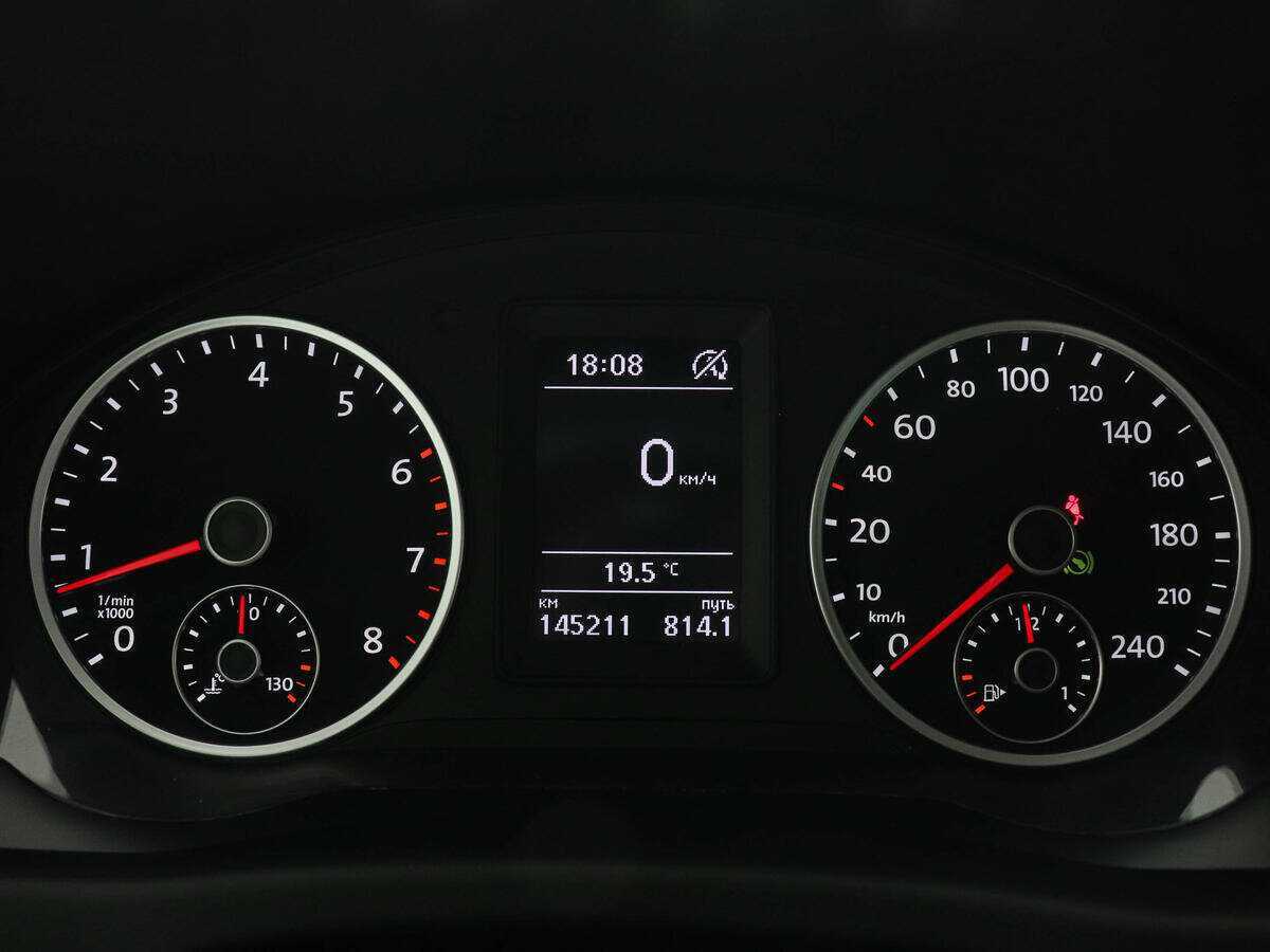 Volkswagen Tiguan, 2016 Фото №11