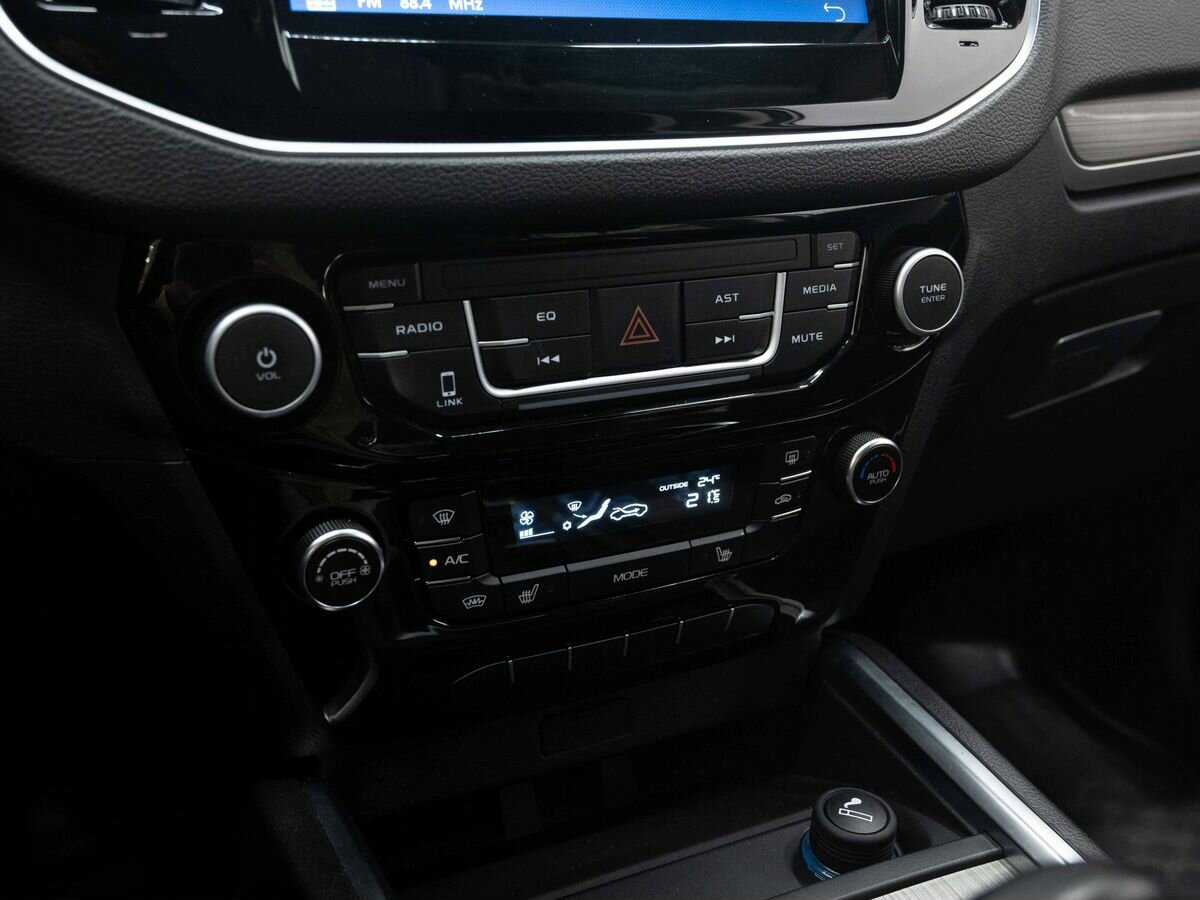 Geely Emgrand X7, 2020 Фото №20