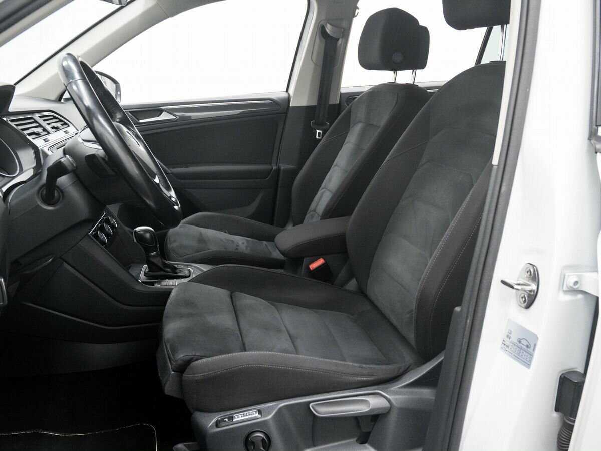 Volkswagen Tiguan, 2017 Фото №16