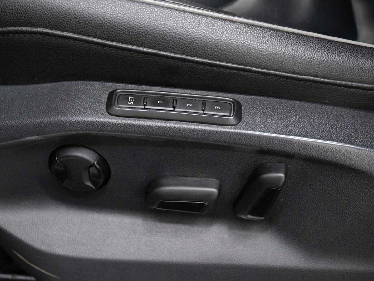 Volkswagen Tiguan, 2018 Фото №20