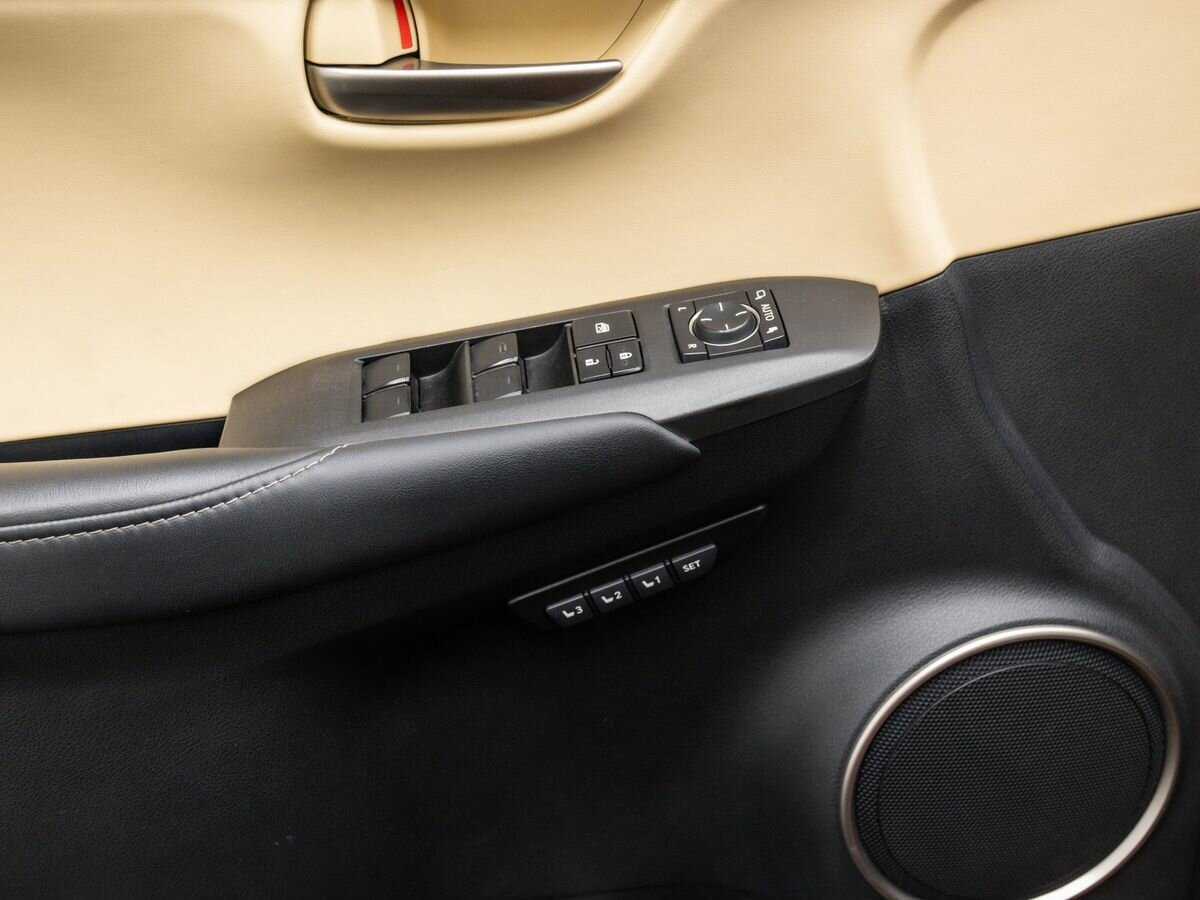 Lexus NX 200t, 2015 Фото №18