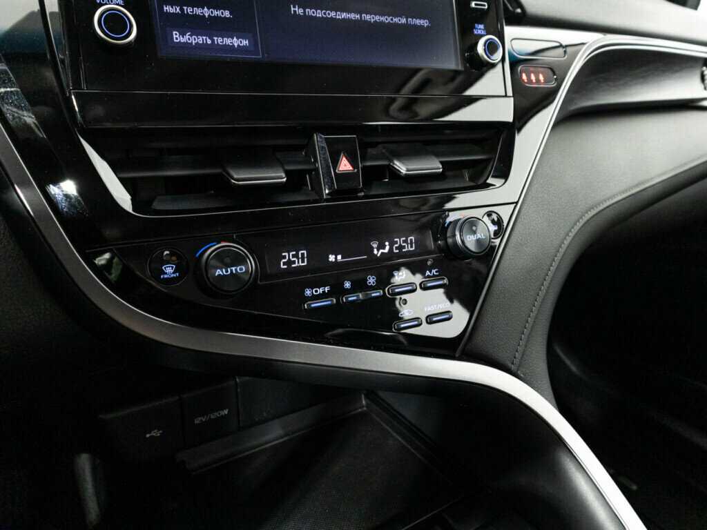 Toyota Camry, 2021 Фото №18