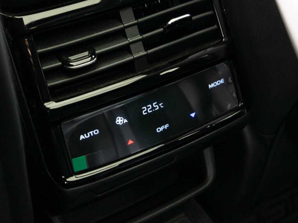 Geely Monjaro, 2023 Фото №17