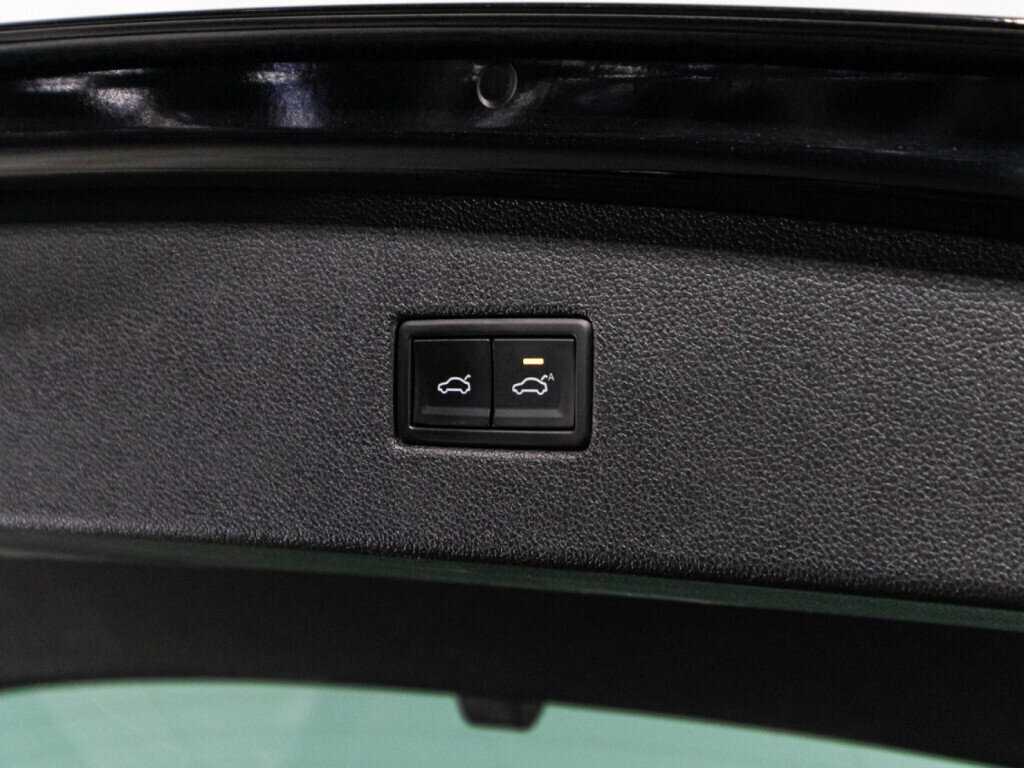 Volkswagen Tiguan, 2021 Фото №15