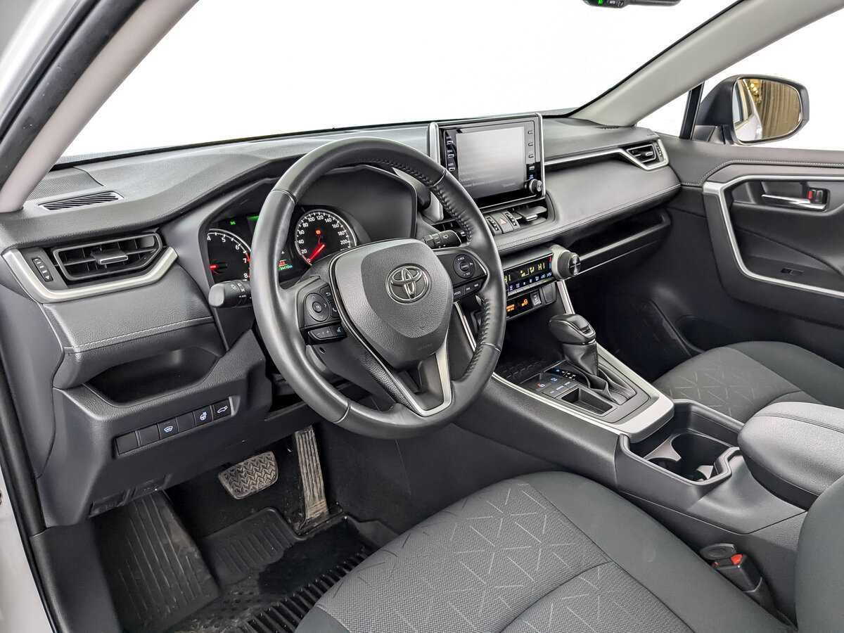 Toyota RAV4, 2021 Фото №16