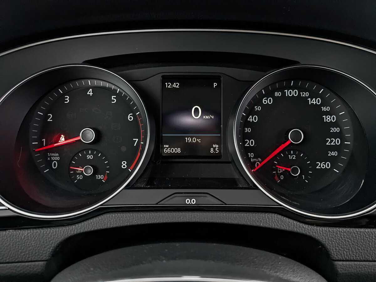 Volkswagen Passat, 2019 Фото №16