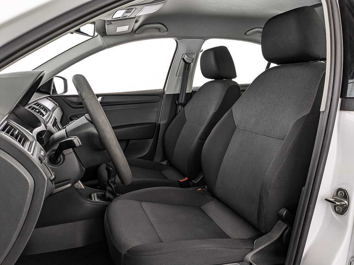 Skoda Rapid, 2017 Фото №19