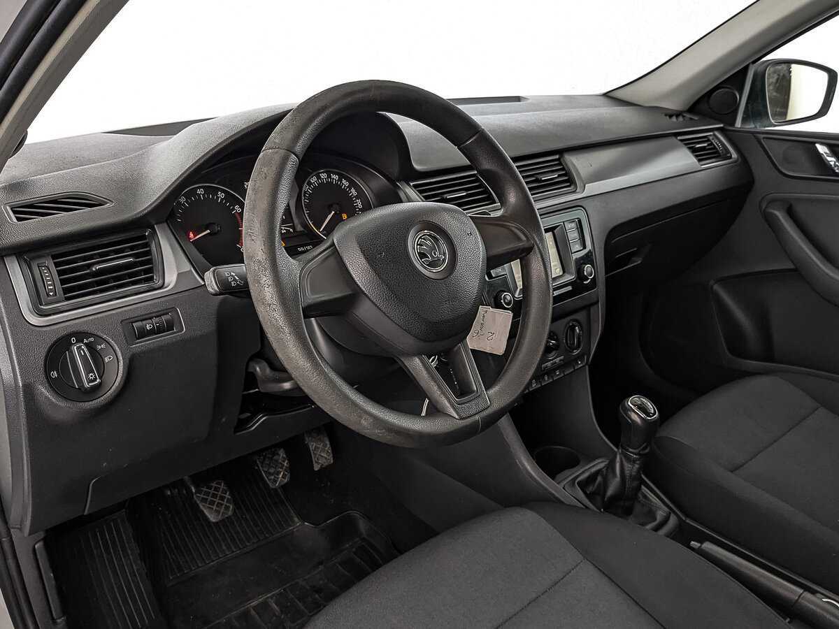 Skoda Rapid, 2017 Фото №15