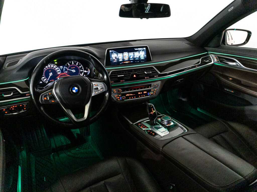 BMW 7 серии 730i, 2016 Фото №25