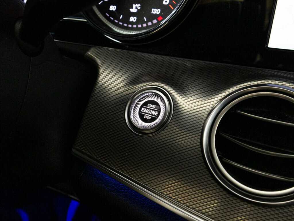 Mercedes-Benz E-Класс 200 d, 2018 Фото №21