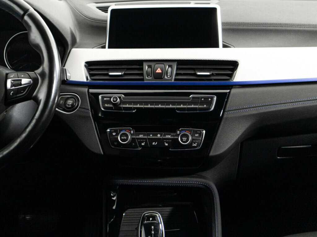BMW X1 20i xDrive, 2020 Фото №14