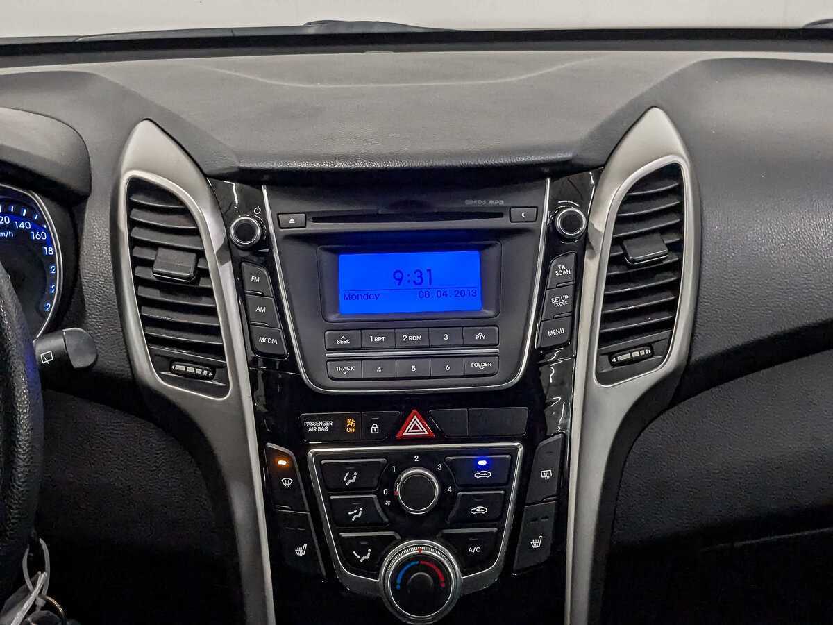 Hyundai i30, 2015 Фото №17