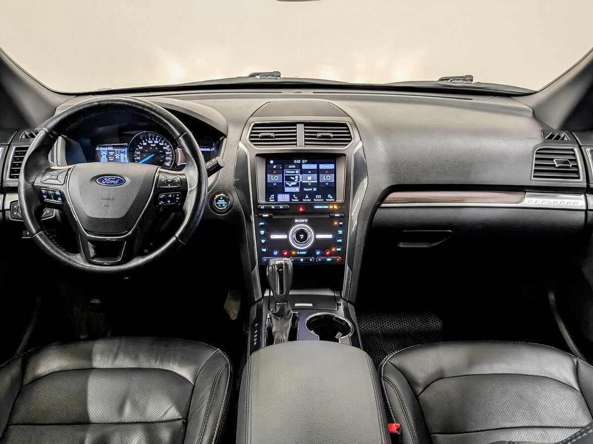 Ford Explorer, 2019 Фото №14
