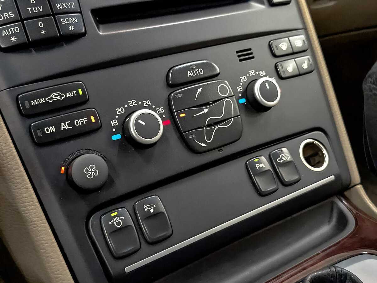 Volvo XC90, 2012 Фото №19