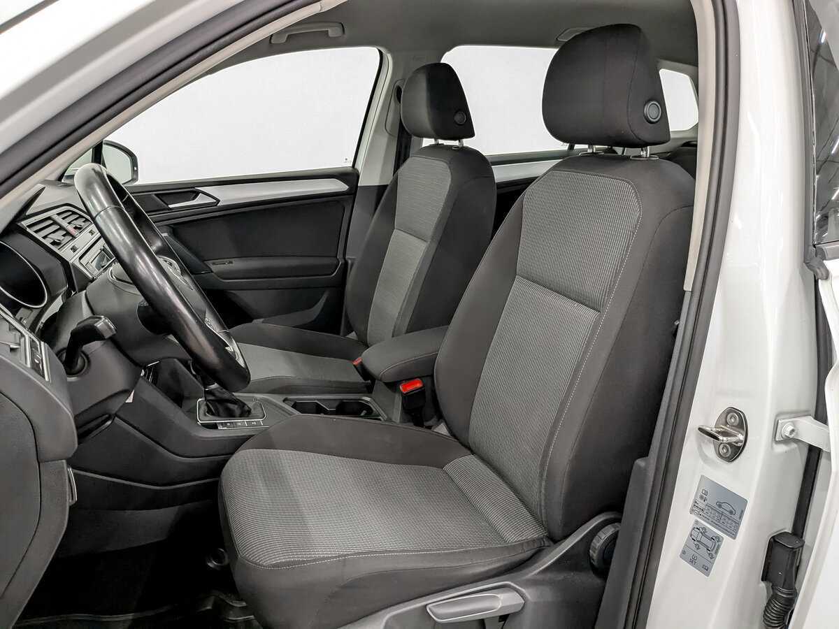 Volkswagen Tiguan, 2021 Фото №17