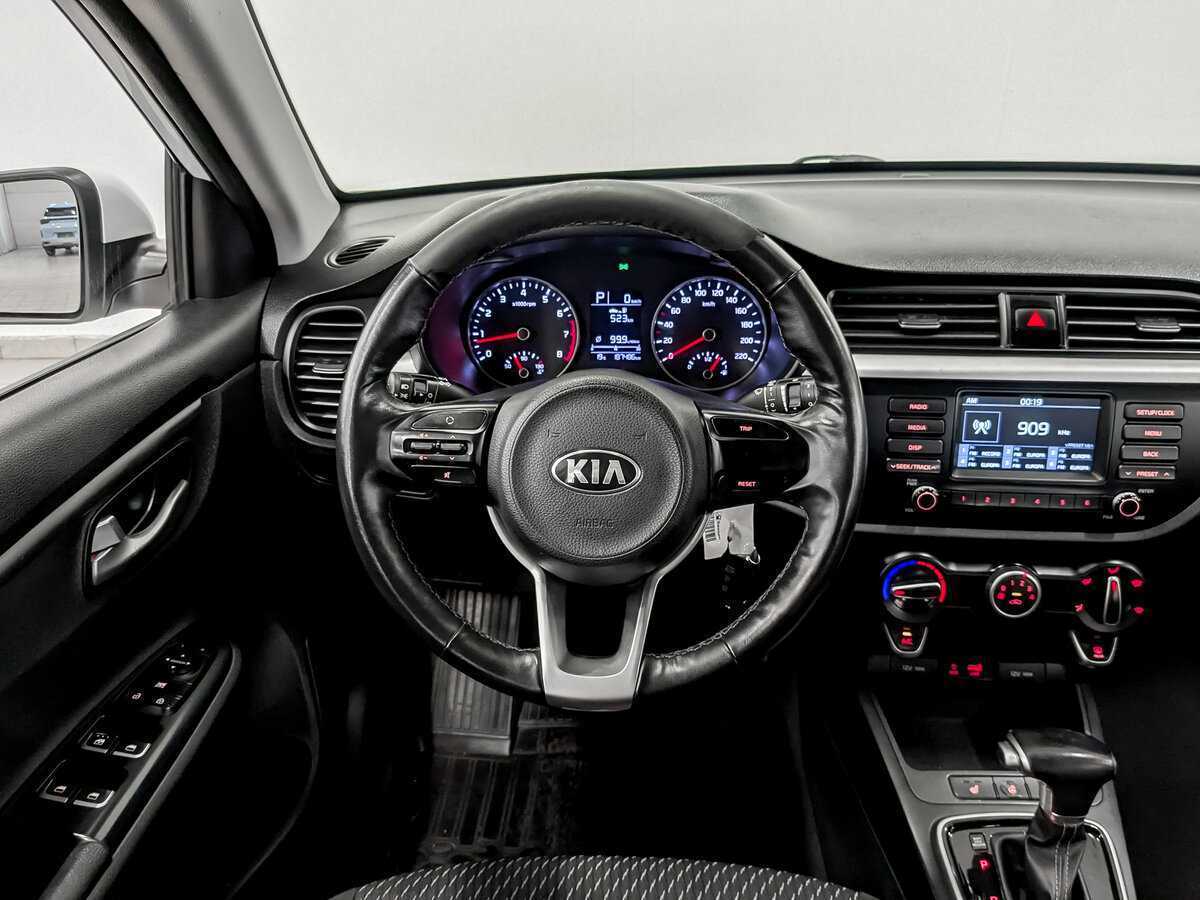 Kia Rio X-Line, 2020 Фото №19
