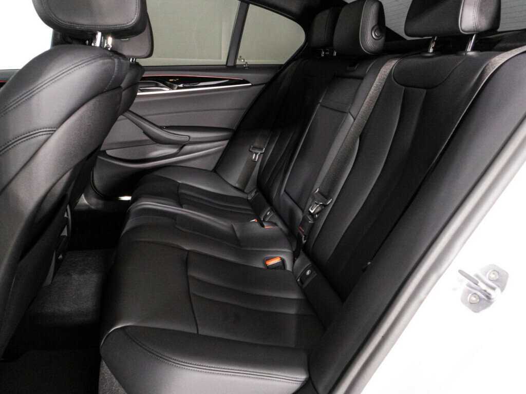 BMW 5 серии 520i, 2020 Фото №10