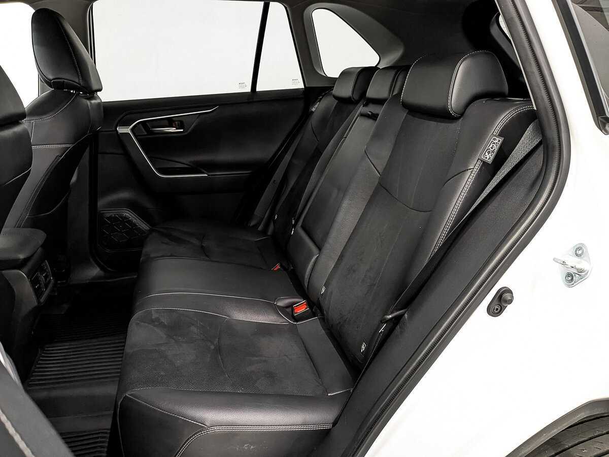 Toyota RAV4, 2021 Фото №16