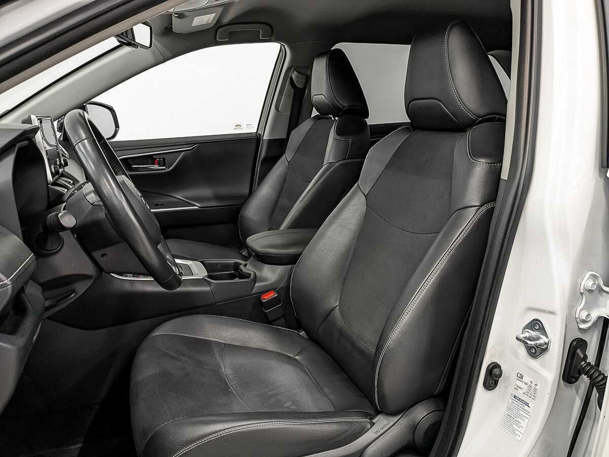 Toyota RAV4, 2021 Фото №18