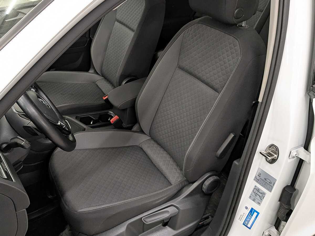 Volkswagen Tiguan, 2020 Фото №20