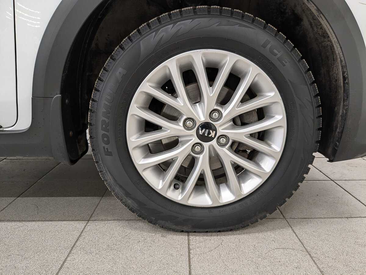 Kia Rio X-Line, 2020 Фото №12