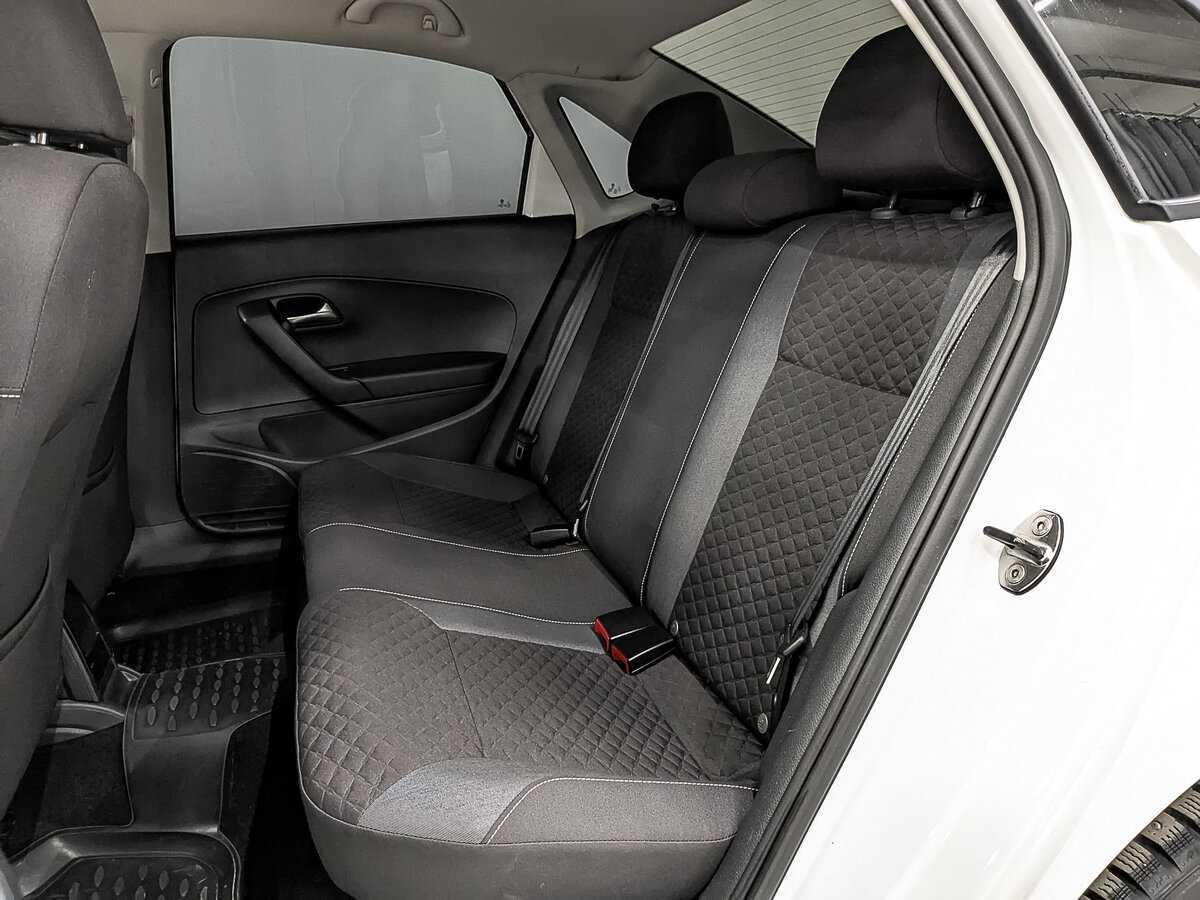 Volkswagen Polo, 2018 Фото №18