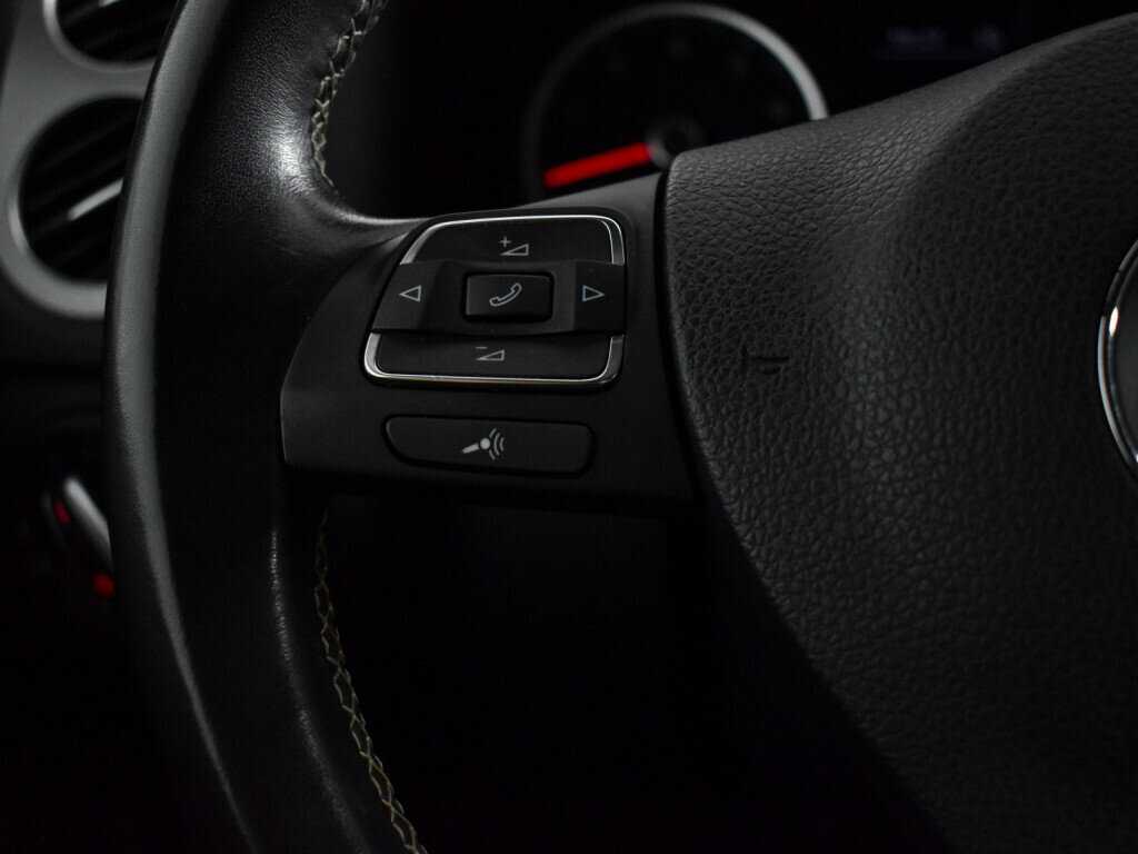Volkswagen Tiguan, 2016 Фото №16