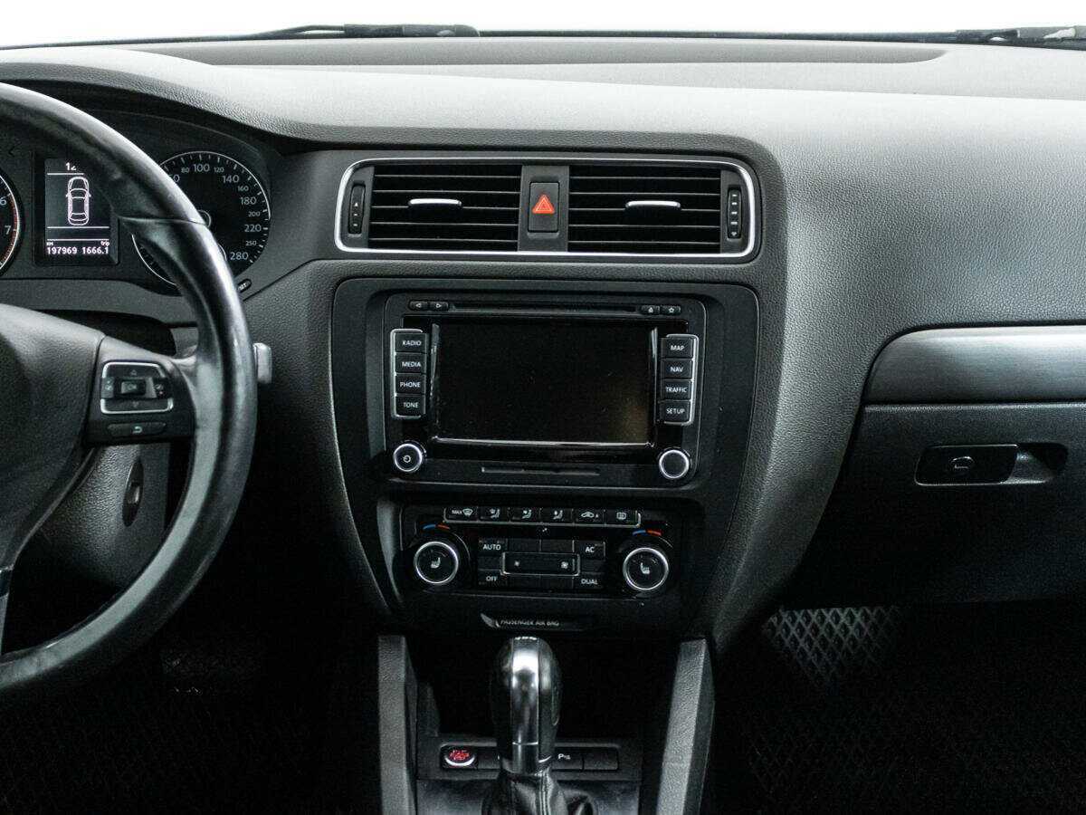 Volkswagen Jetta, 2012 Фото №14