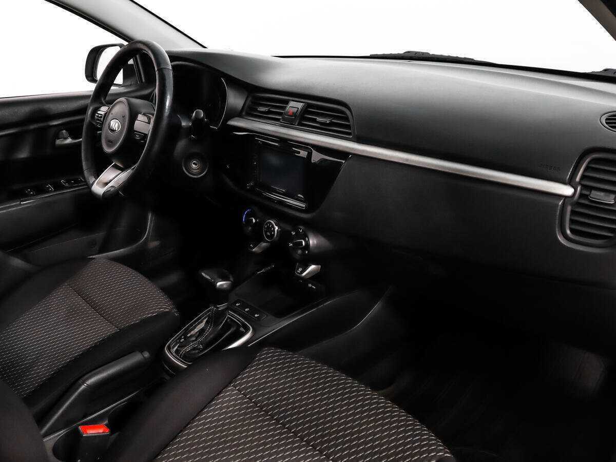 Kia Rio, 2018 Фото №11